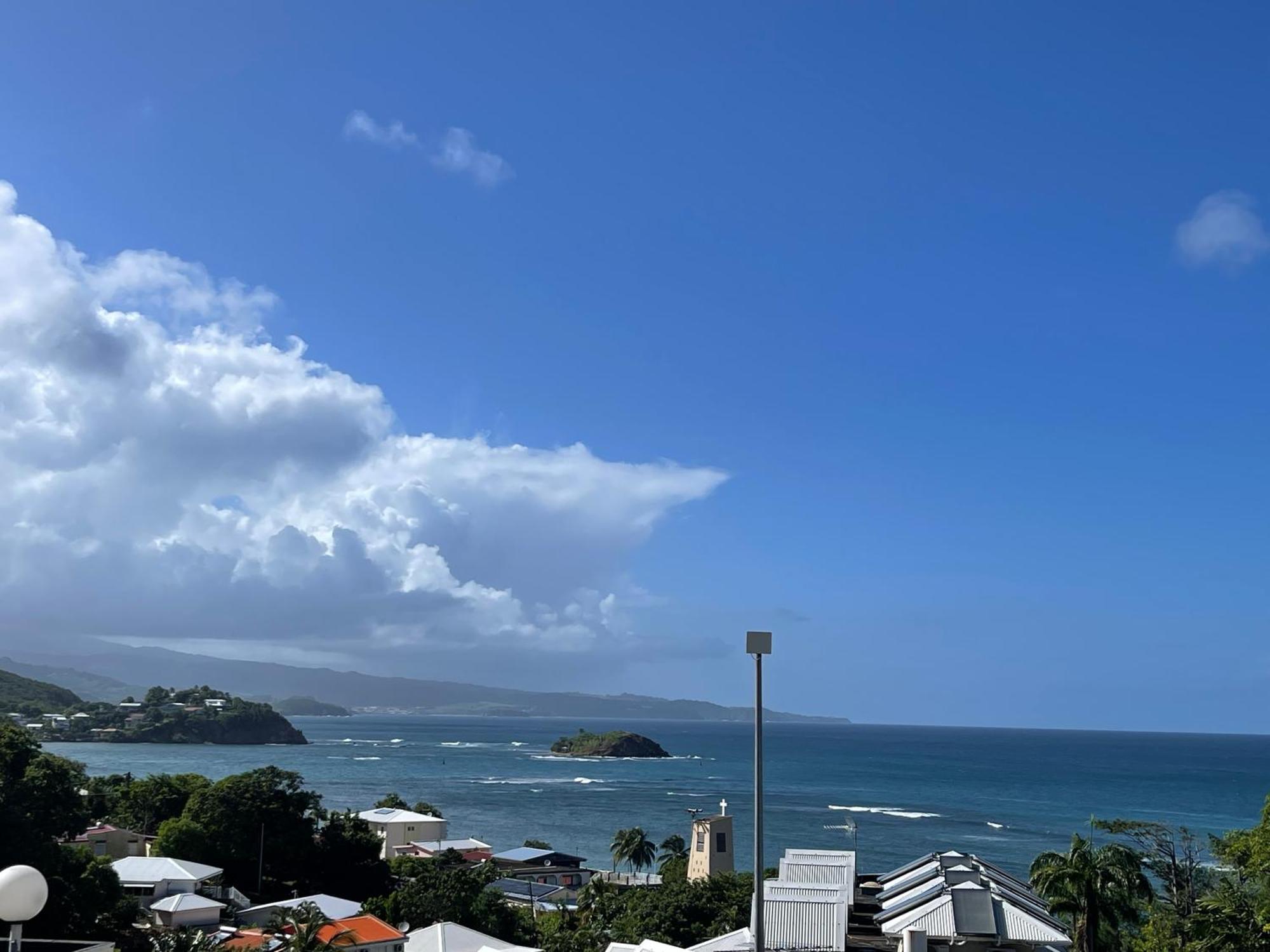 Appartement Vue Mer A 2 Minutes A Pied Des Plages Tartane Ла Трините Екстериор снимка